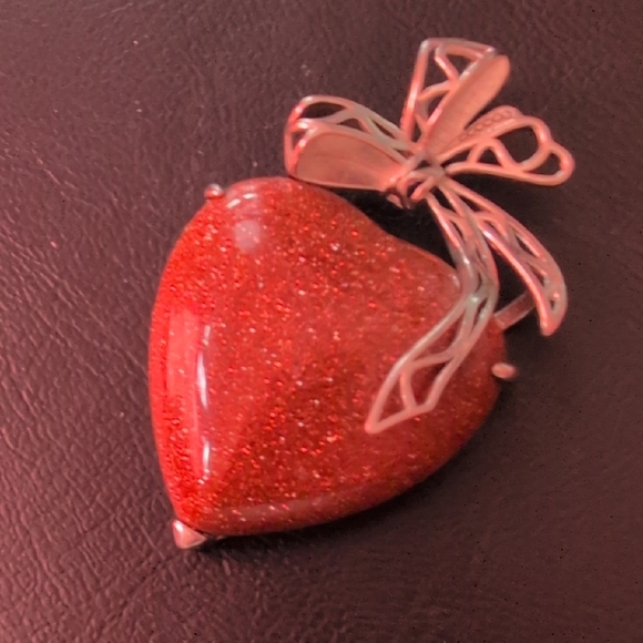Elegant Red  Goldstone Heart Pendant - Picture 2 of 7